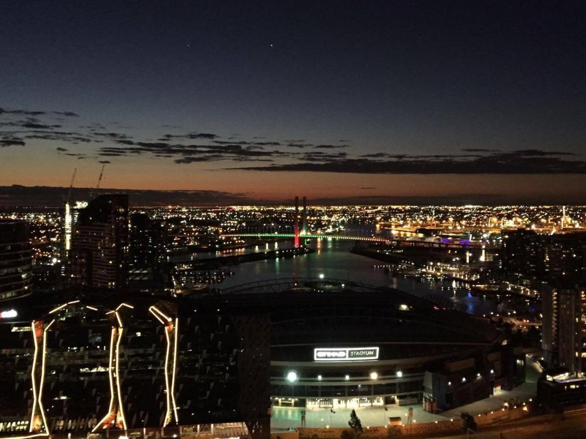 מלבורן Hudson Sea View Apartments Southern Cross Station Cbd מראה חיצוני תמונה